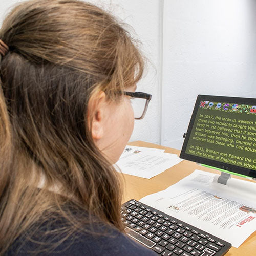 Student using SuperNova screen magnification with accessible keyboard