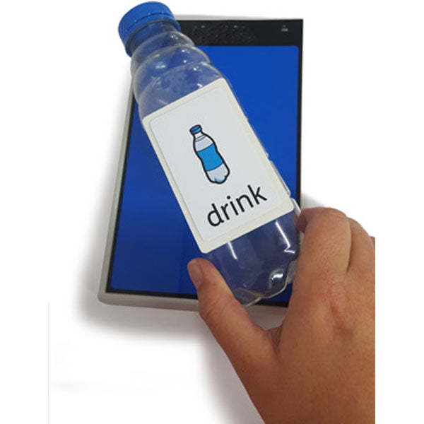 ProxPAD AAC device activated with a drink bottle communication object